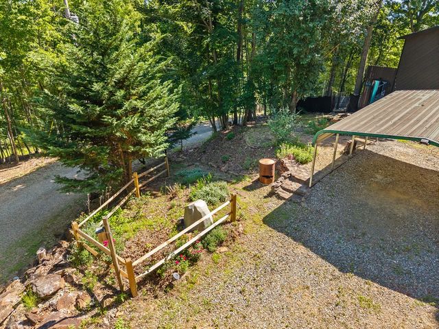 913 Royal Oaks Trail, Brasstown, NC 28902
