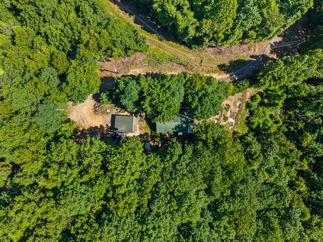 913 Royal Oaks Trail, Brasstown, NC 28902