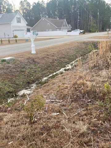 472 Sellers Rd., Conway, SC 29526