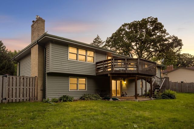 2080 Kelly Drive, Golden Valley, MN 55427