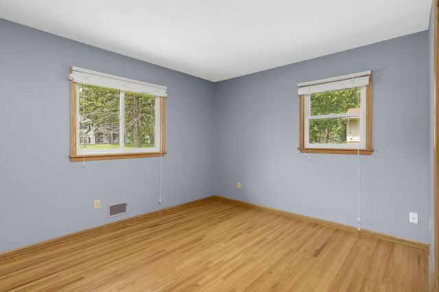 2080 Kelly Drive, Golden Valley, MN 55427