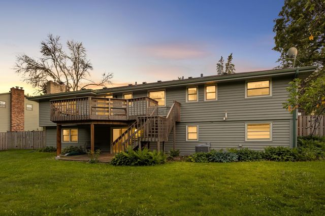 2080 Kelly Drive, Golden Valley, MN 55427