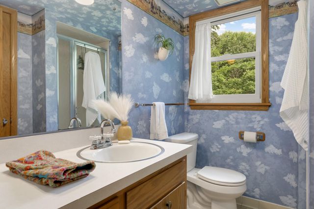 2080 Kelly Drive, Golden Valley, MN 55427