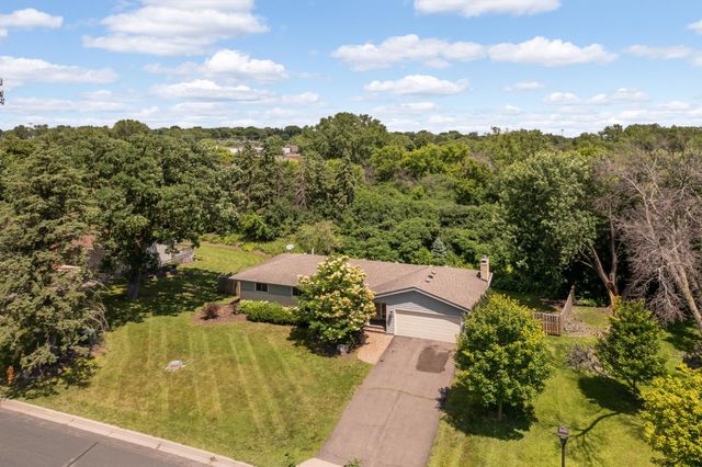 2080 Kelly Drive, Golden Valley, MN 55427
