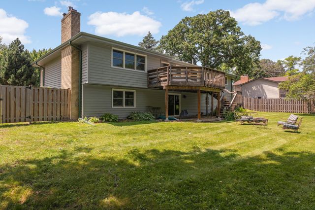 2080 Kelly Drive, Golden Valley, MN 55427