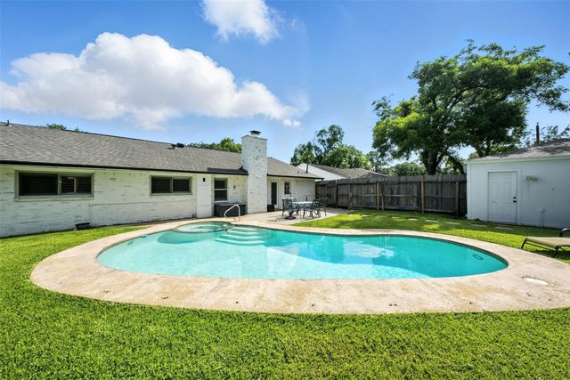 10718 Chevy Chase Drive, Houston, TX 77042