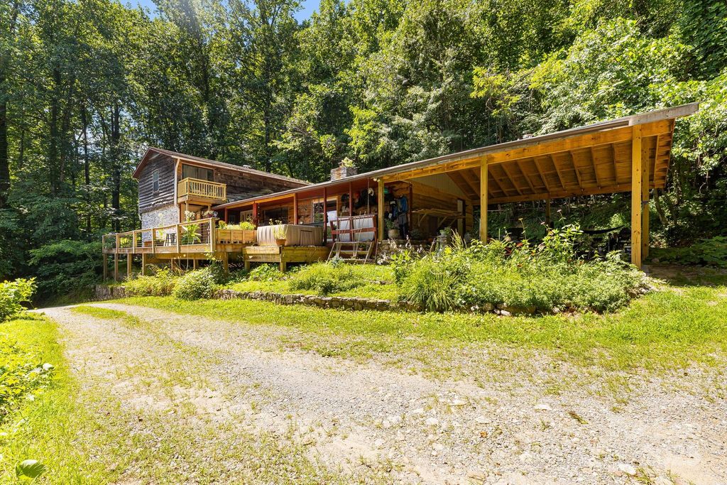 60 Stamey Drive, Hot Springs, NC 28743