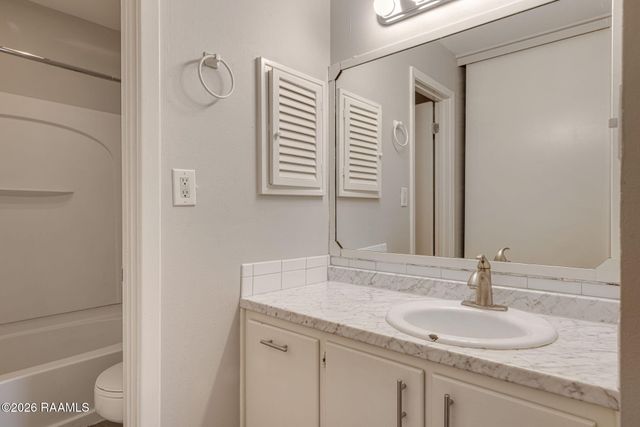 220 Doucet Road 209b, Lafayette, LA 70503