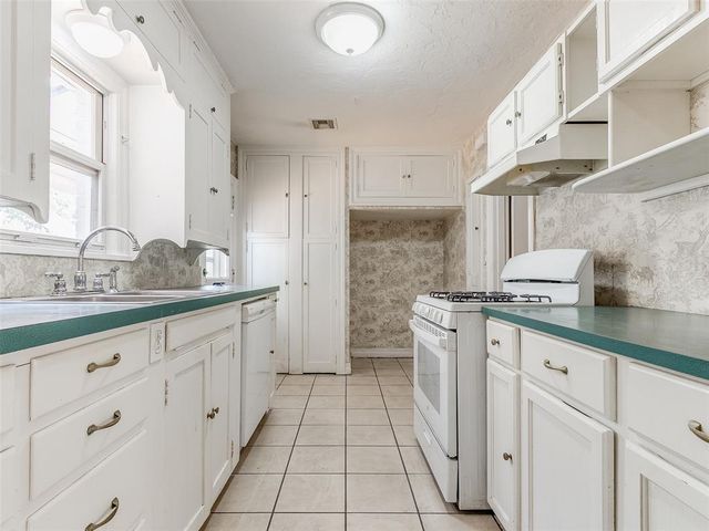 2305 NW 28th Street, Oklahoma City, OK 73107