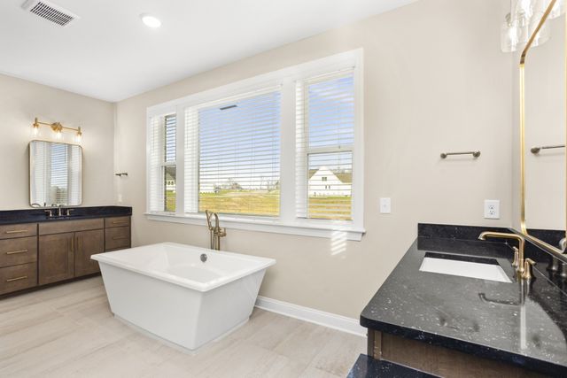 5951 Hunt Valley Drive, Spring Hill, TN 37174