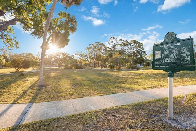 1721 8TH STREET, Sarasota, FL 34236