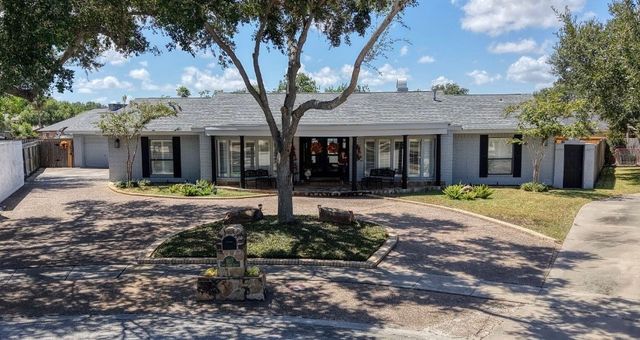 5017 Lost Creek Cir, Corpus Christi, TX 78413
