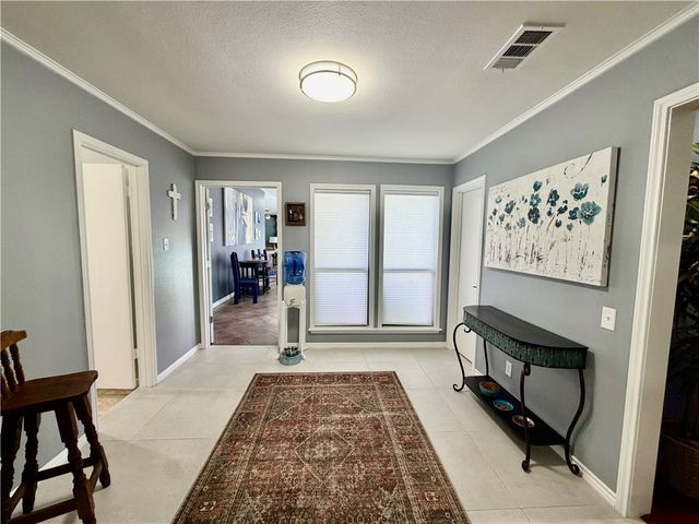 5017 Lost Creek Cir, Corpus Christi, TX 78413
