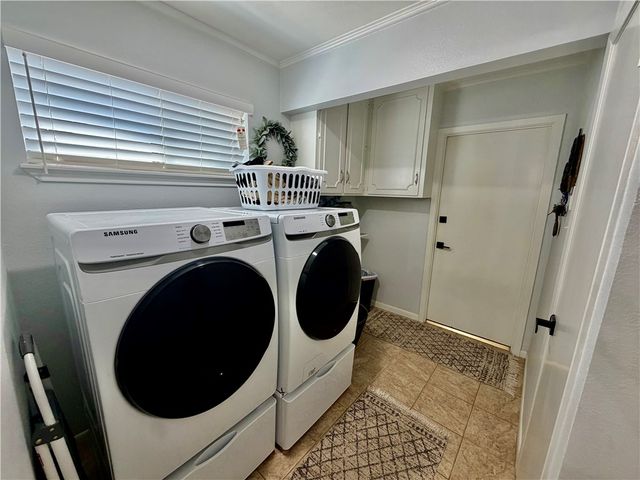 5017 Lost Creek Cir, Corpus Christi, TX 78413