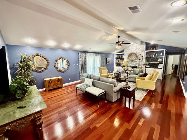 5017 Lost Creek Cir, Corpus Christi, TX 78413