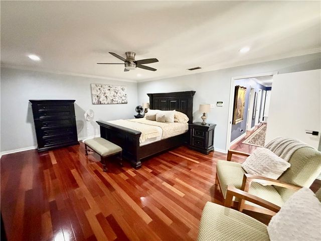 5017 Lost Creek Cir, Corpus Christi, TX 78413