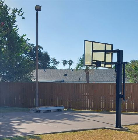 5017 Lost Creek Cir, Corpus Christi, TX 78413