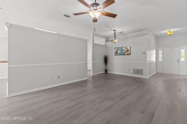 12558 FALLOHIDE Lane, Jacksonville, FL 32225