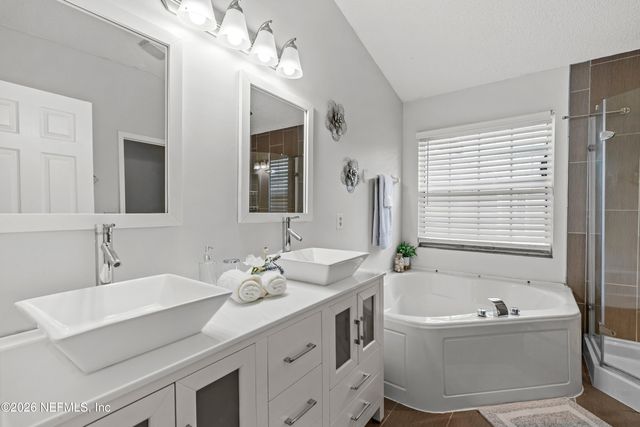 12558 FALLOHIDE Lane, Jacksonville, FL 32225