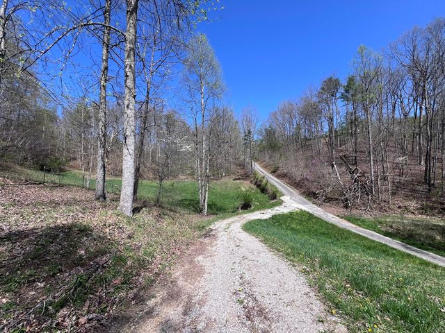 14 Clear Creek Road, Pine Knot, KY 42635