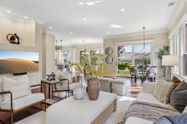 5544 Morningside Drive, San Jose, CA 95138