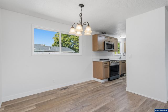 4673 Windsor Wy NE, Salem, OR 97301