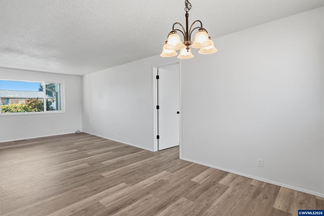 4673 Windsor Wy NE, Salem, OR 97301