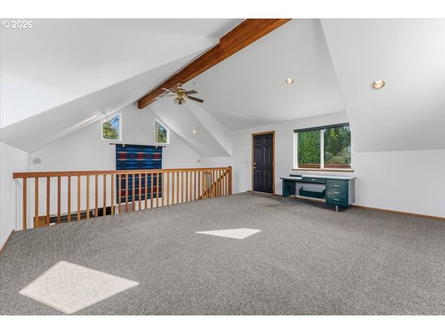 4154 5TH St, Hubbard, OR 97032