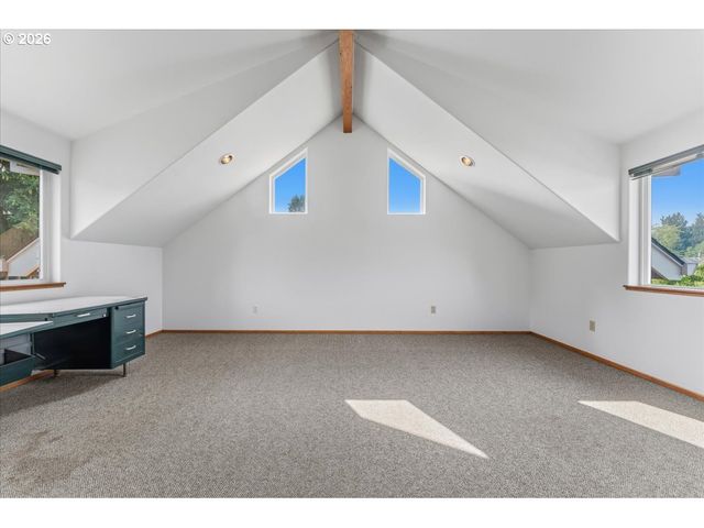 4154 5TH St, Hubbard, OR 97032