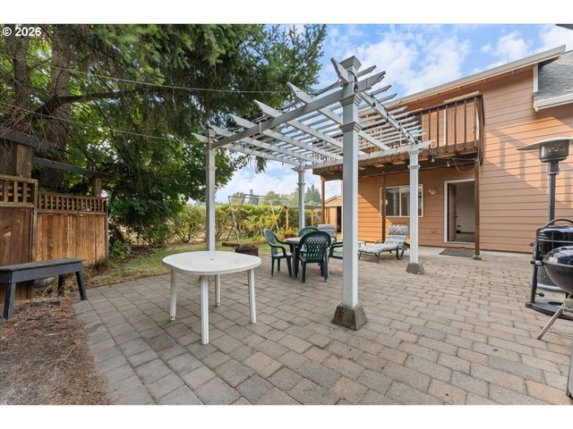 4154 5TH St, Hubbard, OR 97032