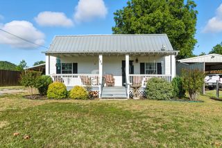 105 Pine Street, Gordon, TX 76453