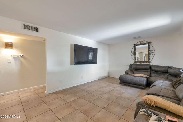 3141 W DESERT COVE Avenue, Phoenix, AZ 85029