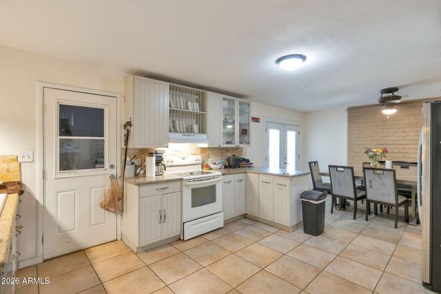 3141 W DESERT COVE Avenue, Phoenix, AZ 85029