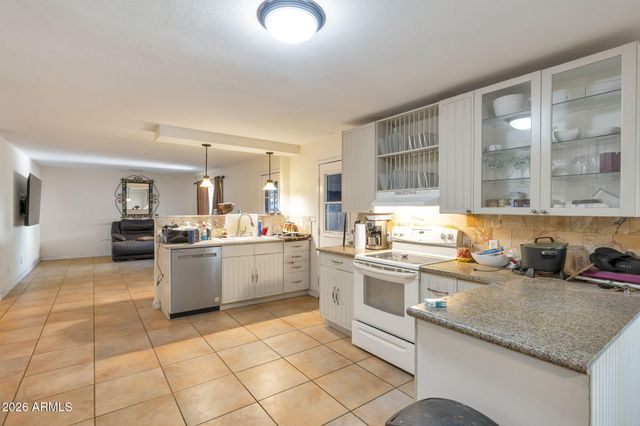 3141 W DESERT COVE Avenue, Phoenix, AZ 85029