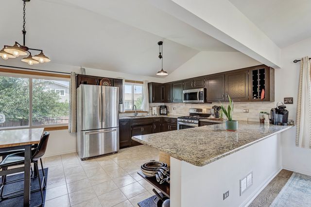 288 HERITAGE Parkway, Romeoville, IL 60446