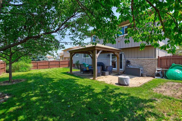 288 HERITAGE Parkway, Romeoville, IL 60446