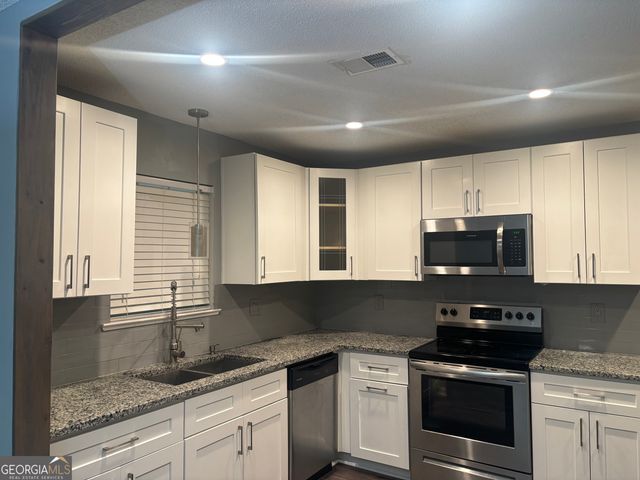 6463 Wedgeview Drive, Tucker, GA 30084