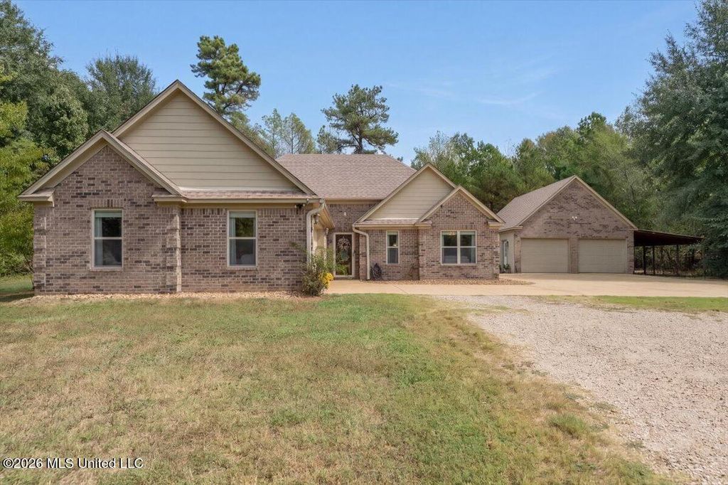 111 Patriot Way, Byhalia, MS 38611 — exterior