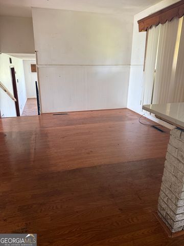 27 Park Lane, Hazlehurst, GA 31539