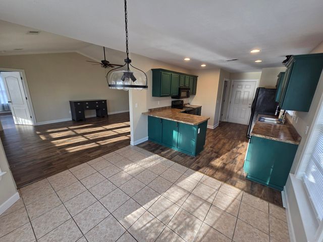 1391 Blue Heron, Manning, SC 29102