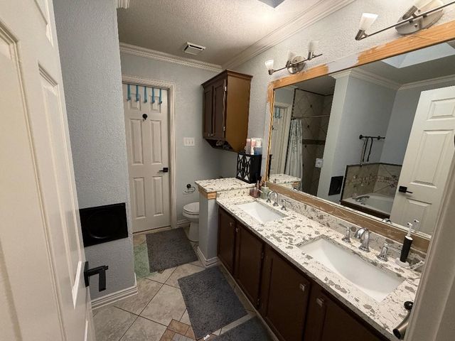 4216 Phoenix Drive, Carrollton, TX 75010