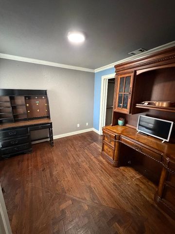 4216 Phoenix Drive, Carrollton, TX 75010