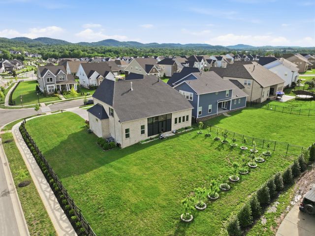 2186 Broadway St, Nolensville, TN 37135