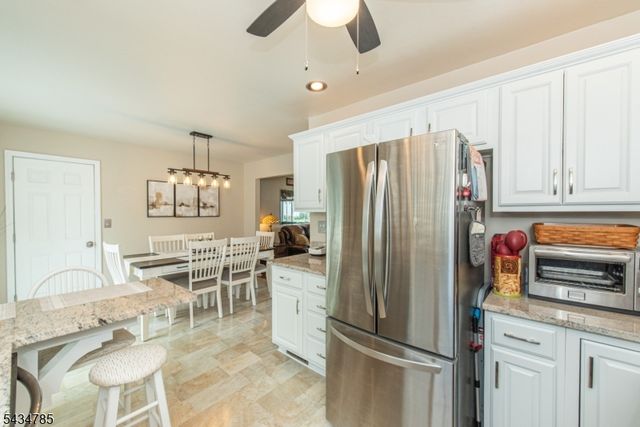 12 Brearly Cres, Mount Olive Twp., NJ 07836