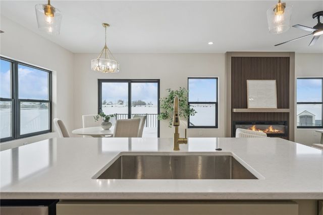 827 Indigo Drive, Palo, IA 52324