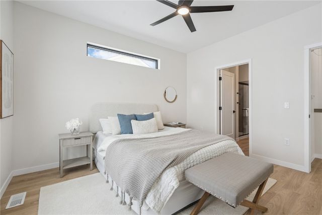 827 Indigo Drive, Palo, IA 52324