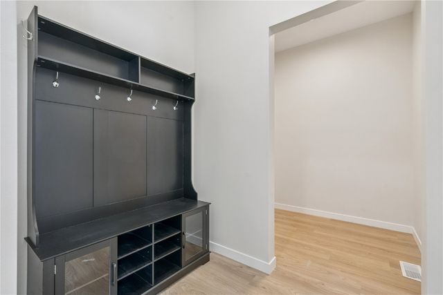 827 Indigo Drive, Palo, IA 52324