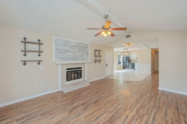 204 Mckinley Street, Niceville, FL 32578