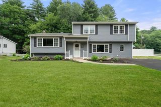 47 Westfield Dr, Holliston, MA 01746