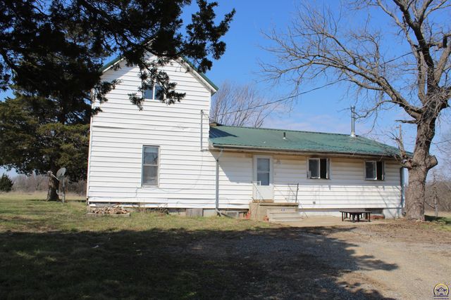 27314 S Indian Hills RD, Osage City, KS 66523